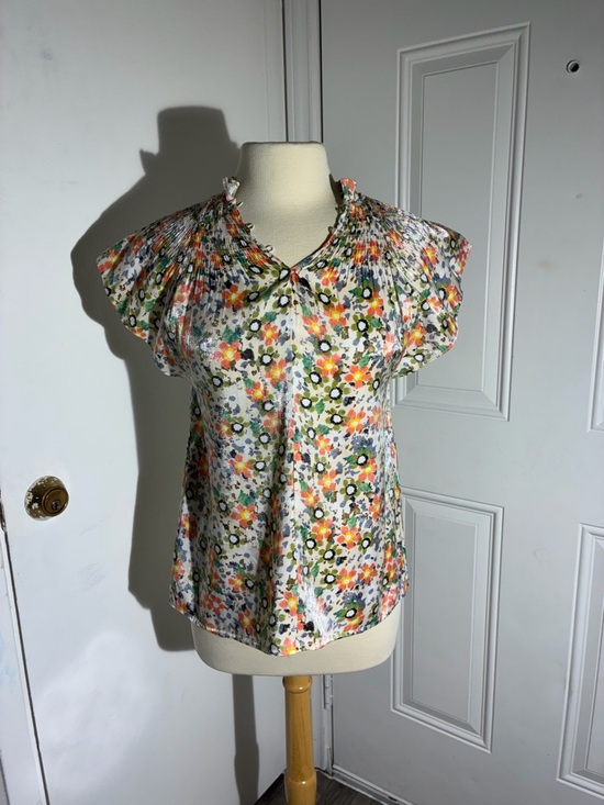 moodie Tops - Women's Moodie Floral
Smocked Neck Blouse XS Boho Cottagecore Flutter Sleeve Top
